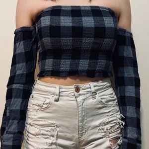 Garage Off-the-shoulder Cropped Long-sleeve